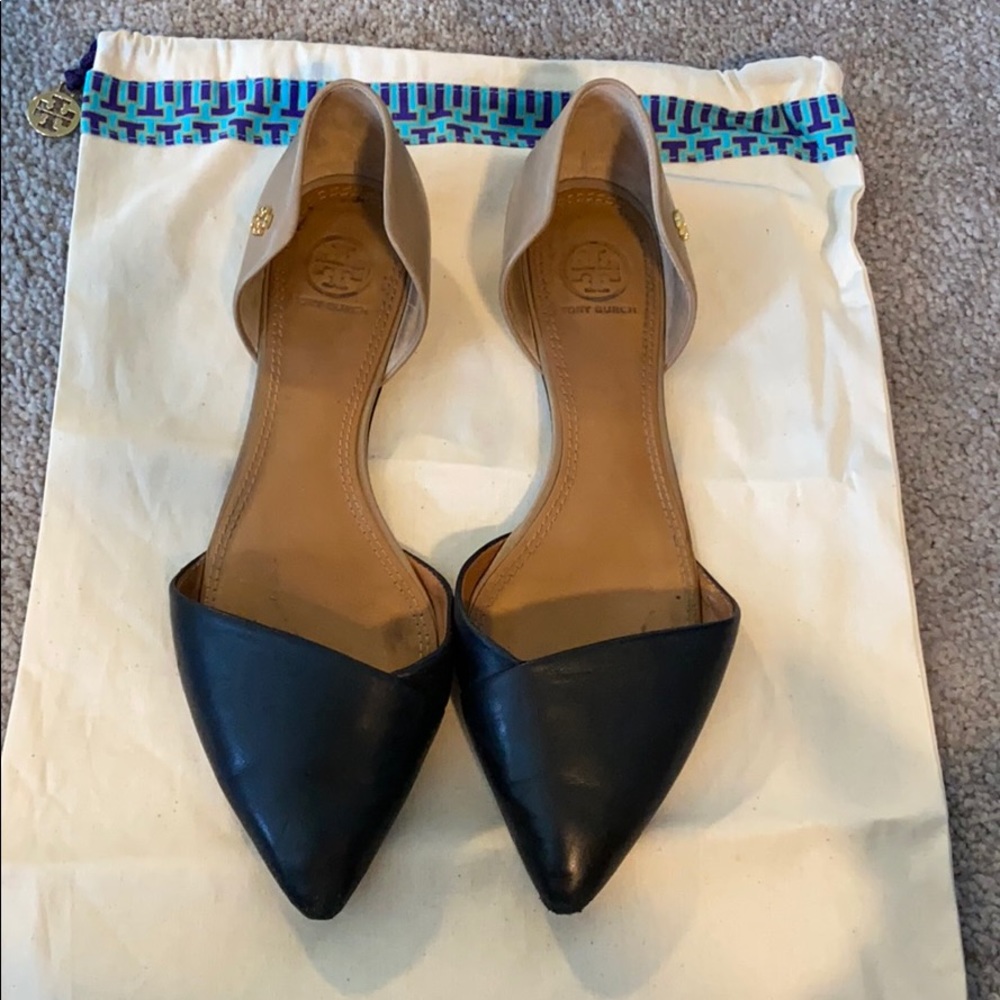Tory  Burch flats with gold logo
